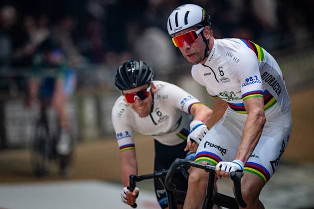 KLUGE Roger, REINHARDT Theo: Six Day Berlin 2025 Team 1 - KLUGE Roger ( GER ) - Red - REINHARDT Theo ( GER ) - Black Querformat - quer - horizontal - Landscape - Event Veranstaltung: Six Day Berlin 2025 - Category Kategorie: Cycling - Track cycling, Rad, Radsport, Bahnrad, Bahn Sixdays - Elite Men - Location Ort: Europe Germany - Berlin - Velodrom Berlin - Discipline: Madison - Distance: ... m - Date Datum: 01.02.2025 Saturday Day 2 -