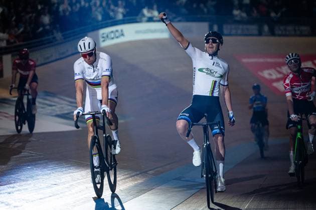 KLUGE Roger, REINHARDT Theo: Six Day Berlin 2025 Team 1 - KLUGE Roger ( GER ) - Red - REINHARDT Theo ( GER ) - Black Querformat - quer - horizontal - Landscape - Event Veranstaltung: Six Day Berlin 2025 - Category Kategorie: Cycling - Track cycling, Rad, Radsport, Bahnrad, Bahn Sixdays - Elite Men - Location Ort: Europe Germany - Berlin - Velodrom Berlin - Discipline: Madison - Distance: ... m - Date Datum: 01.02.2025 Saturday Day 2 -