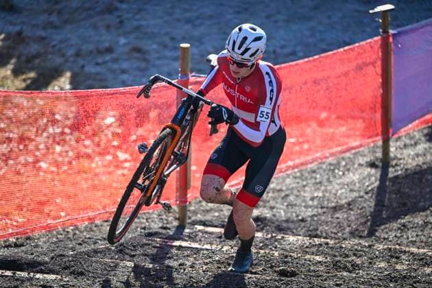 2025 UCI Cyclo-Cross WC - Men Junior LIEVIN, FRANCE - FEBRUARY 02 : Hofer Valentin (AUT) in action during the 2025 UCI Cyclo-Cross World Championships for Men Junior on February 02, 2025 in Lievin, France, 02 02 2025 Lievin France  Copyright: xNicoxVereeckenx
