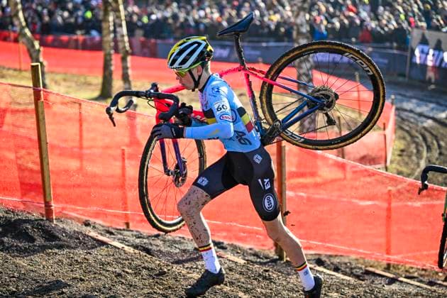 2025 UCI Cyclo-Cross WC - Men Junior LIEVIN, FRANCE - FEBRUARY 02 : Jacobs Lennes (BEL) in action during the 2025 UCI Cyclo-Cross World Championships for Men Junior on February 02, 2025 in Lievin, France, 02 02 2025 Lievin France  Copyright: xNicoxVereeckenx