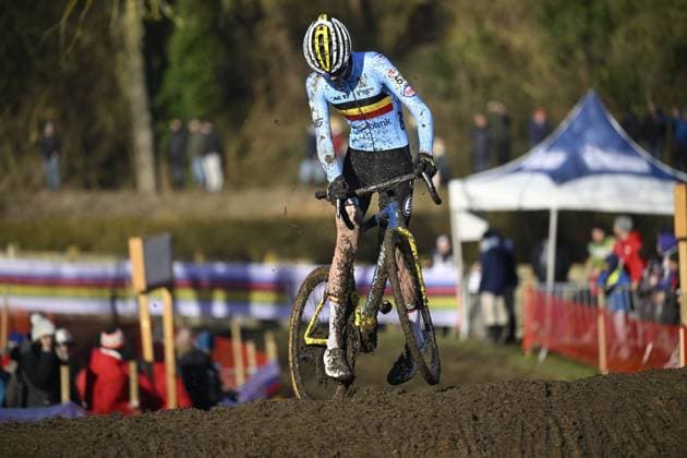 2025 UCI Cyclo-Cross WC - Men Junior LIEVIN, FRANCE - FEBRUARY 02 : Lejeune Giel (BEL) in action during the 2025 UCI Cyclo-Cross World Championships for Men Junior on February 02, 2025 in Lievin, France, 02 02 2025 Lievin France  Copyright: xNicoxVereeckenx