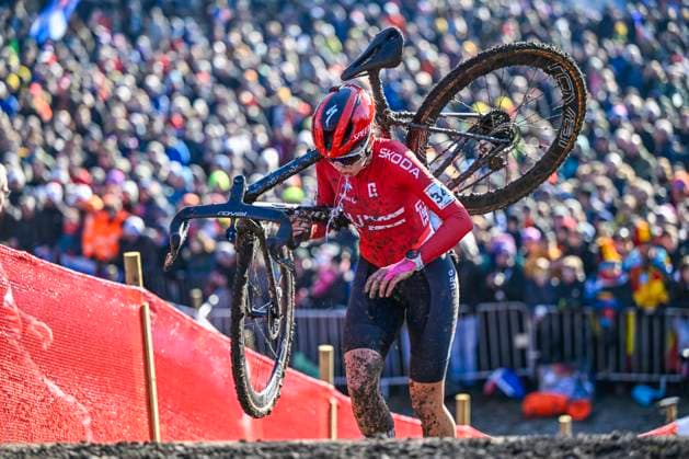 2025 UCI Cyclo-Cross WC - Women Under 23 LIEVIN, FRANCE - FEBRUARY 02 : Schreiber Marie (LUX) in action during the 2025 UCI Cyclo-Cross World Championships for Women Under 23 on February 02, 2025 in Lievin, France, 02 02 2025 Lievin France  Copyright: xNicoxVereeckenx