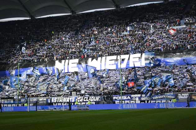 GER; 2. FBL,, Hamburger SV vs Hannover 96 02.02.2025, Volksparkstadion, Hamburg, GER; 2. FBL, Hamburger SV vs Hannover 96 im Bild Feature der HSV erinnert an die Befreuung von Ausschwitz vor 80 Jahren