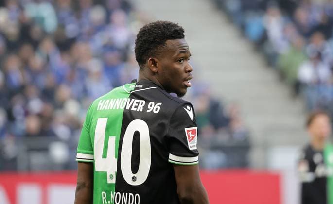 Rabbi Matondo (Hannover) Fussball, Herren, Saison 2024 2025, 2.BL, Volksparkstadion, Hamburger SV gegen Hannover 96 DFL REGULATIONS PROHIBIT ANY USE OF PHOTOGRAPHS AS IMAGE SEQUENCES AND OR QUASI-VIDEO.