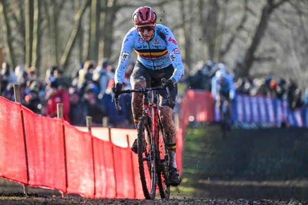 2025 UCI Cyclo-Cross WC - Men Elite LIEVIN, FRANCE - FEBRUARY 02 : Vanthourenhout Michael (BEL) in action during the 2025 UCI Cyclo-Cross World Championships for Men Elite on February 02, 2025 in Lievin, France, 02 02 2025 Lievin France  Copyright: xNicoxVereeckenx