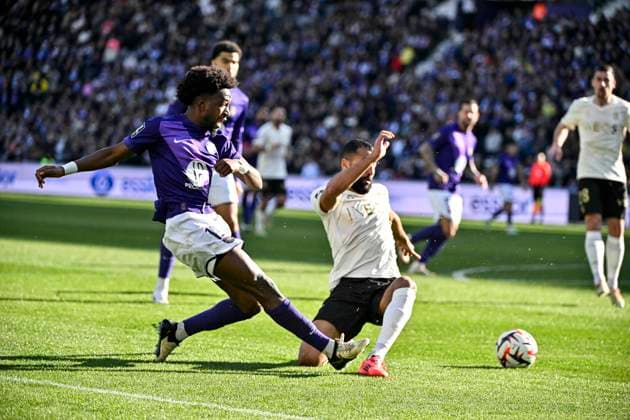 FOOTBALL : Toulouse vs Nice - 20eme Journee de Ligue 1 McDonald S - Toulouse - 02 02 2025 Waren Kamanzi (tfc) Toulouse  Copyright: xThierryxBretonx