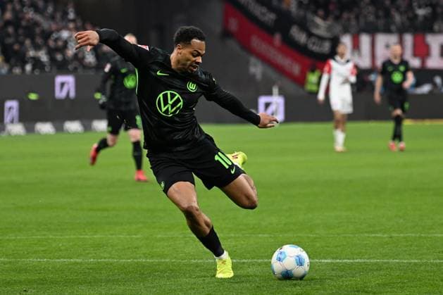 02.02.2025, xjrdrx, Fussball 1.Bundesliga, Eintracht Frankfurt - VfL Wolfsburg v.l. Lukas Nmecha (VfL Wolfsburg) (DFL DFB REGULATIONS PROHIBIT ANY USE OF PHOTOGRAPHS as IMAGE SEQUENCES and or QUASI-VIDEO) Frankfurt am Main