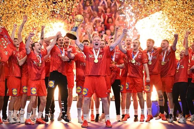 Bilder des Jahres 2025, Sport 02 Februar Sport Themen der Woche KW05 Sport Bilder des Tages Oslo, 020225. Unity Arena. Croatia won the silver medal at the 2025 World Handball Championship In the photo: Denmark s celebration. Photo: Ante Cizmic CROPIX Copyright: xxAntexCizmicx hrvatska_srebro38-020225