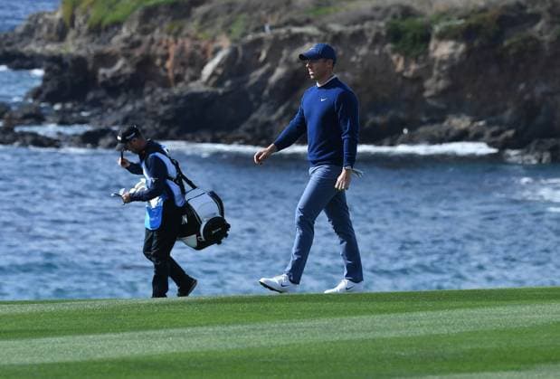February 2, 2025, Pebble Beach, Ca, USA: Rory McIlroy during the final round of the AT&T Pebble Beach Pro-Am 2025 at Pebble Beach Golf Links on February 02, 2025 in Pebble Beach, California. Photo: Casey Flanigan imageSPACE Pebble Beach USA - ZUMAi237 20250202_zsa_i237_031 Copyright: xFlanigan Imagespacex