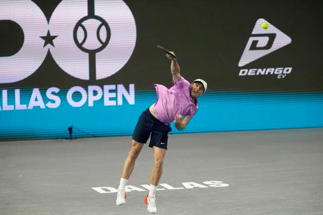 February 2, 2025, Frisco, Texas, USA: JACK PINNINGTON JONES (GBR) serves during round 2 of the qualifiers at the Dallas Open at the Star in Frisco, TX. CHRIS EUBANKS (USA) defeated JACK PINNINGTON JONES (GBR), 12-4. Frisco USA - ZUMAh193 20250202_zsp_h193_016 Copyright: xDanielxMcGregor-Huyerx