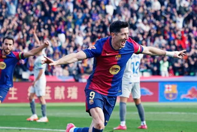 Sport Themen der Woche KW05 Sport Bilder des Tages Robert Lewandowski (Barcelona), FEBRUARY 2, 2025 - Football Soccer : Spanish La Liga EA Sports match between FC Barcelona, Barca 1-0 Deportivo Alaves at the Estadi Olimpic Lluis Companys in Barcelona, Spain. Noxthirdxpartyxsales  (280408606)