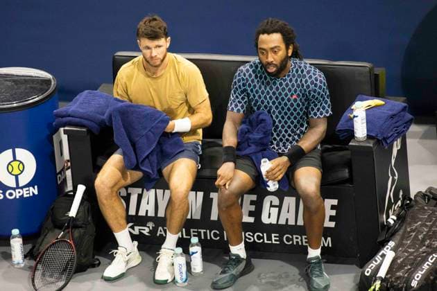 February 2, 2025, Frisco, Texas, USA: CHRISTIAN HARRISON (USA) and EVAN KING (USA) take a break during round 2 of the qualifiers at the Dallas Open at the Star in Frisco, TX. Frisco USA - ZUMAh193 20250202_zsp_h193_048 Copyright: xDanielxMcGregor-Huyerx