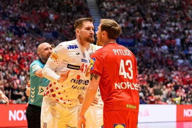 Croatia v Denmark, 2025 IHF Men™s Handball World Cup, Oslo, Norway Oslo, Norway. 02nd, February 2025. Tin Lucin (41) of Croatia and Simon Pytlick (43) of Denmark seen during the 2025 IHF Men™s Handball World Cup final between Croatia and Denmark at Unity Arena in Oslo. Denmark, Oslo  Copyright: xGonzalesxPhoto Jan-ErikxEriksenx