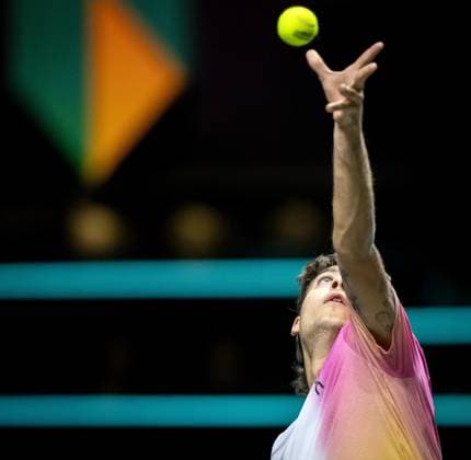 ROTTERDAM - Flavio Cobolli (ITA) in action against Hubert Hurkacz (POL) on the first day of the ABN AMRO Open tennis tournament in Ahoy. ANP SANDER KING ABN AMRO Open - Day One 2025 xVIxANPxSportx xxANPxIVx 519064874 originalFilename: 519064874.jpg