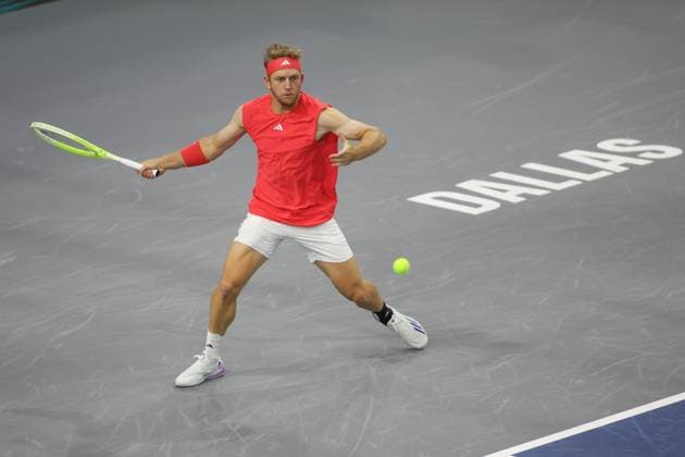 FRISCO, TX - FEBRUARY 03: Alejandro Davidovich Fokina (ESP) hits a forehand during the first round of the Dallas Open on February 3, 2025, at Ford Center at The Star in Frisco, TX. (Photo by George Walker Icon Sportswire) TENNIS: FEB 03 Dallas Open EDITORIAL USE ONLY Icon250203005