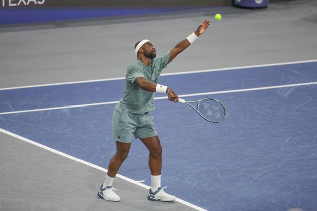 FRISCO, TX - FEBRUARY 03: Frances Tiafoe (USA) serves during the first round of the Dallas Open on February 3, 2025, at Ford Center at The Star in Frisco, TX. (Photo by George Walker Icon Sportswire) TENNIS: FEB 03 Dallas Open EDITORIAL USE ONLY Icon250203076