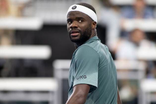 February 3, 2025, Frisco, Texas, USA: FRANCIS TIAFOE (USA) looks at the crowd in a singles match during day three of the 2025 Dallas Open at the Star in Frisco, TX. Tiafoe defeated Daniel, 6:1, 3:6, 6:4. Frisco USA - ZUMAh193 20250203_zsp_h193_037 Copyright: xDanielxMcGregor-Huyerx