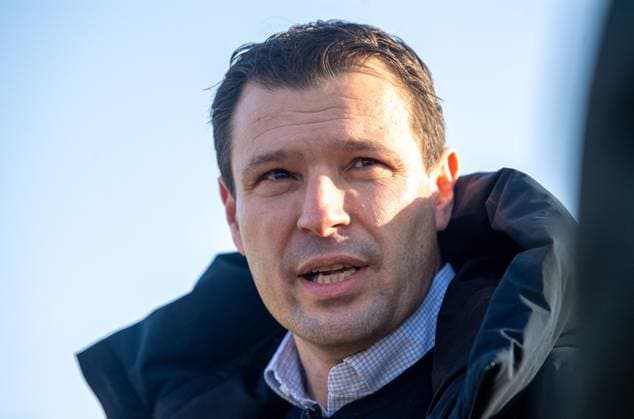 Fussball, Herren, Saison 2024 25, 2. Bundesliga, Hertha BSC, Training, Medienrunde mit Sportdirektor Benjamin Weber (Hertha BSC), 04.02. 2025, Copyright: xSebastianxRäppold MatthiasxKochx