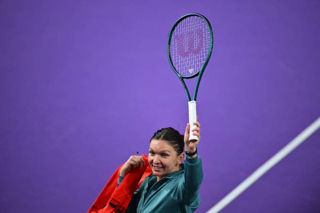 CLUJ-NAPOCA - TRANSYLVANIA OPEN - 4 FEB 2025 Simona Halep of Romania in action against Lucia Bronzetti of Italy during the WTA, Tennis Damen Tour Transylvania Open single match, in Cluj Napoca, Monday 04 February 2025. Alex Nicodim Imago Images Copyright: xAlexxNicodimx