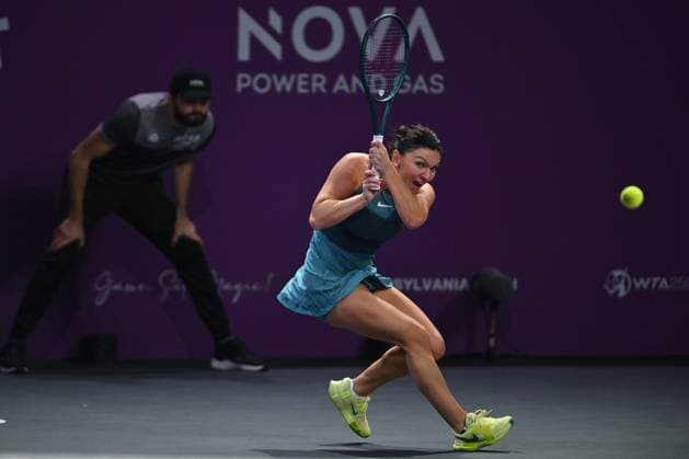Simona Halep - Lucia Bronzetti, Transylvania Open 2025 Simona Halep of Romania competes against Lucia Bronzetti of Italy during the WTA, Tennis Damen Tour Transylvania Open singles match in Cluj Napoca, Romania, on February 4, 2025. Cluj-Napoca Romania  Copyright: xAlexxNicodimx originalFilename:nicodim-clujnapo250204_np9IG.jpg