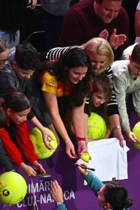 Simona Halep - Lucia Bronzetti, Transylvania Open 2025 Simona Halep of Romania competes against Lucia Bronzetti of Italy during the WTA, Tennis Damen Tour Transylvania Open singles match in Cluj Napoca, Romania, on February 4, 2025. Cluj-Napoca Romania  Copyright: xAlexxNicodimx originalFilename:nicodim-clujnapo250204_npiCM.jpg