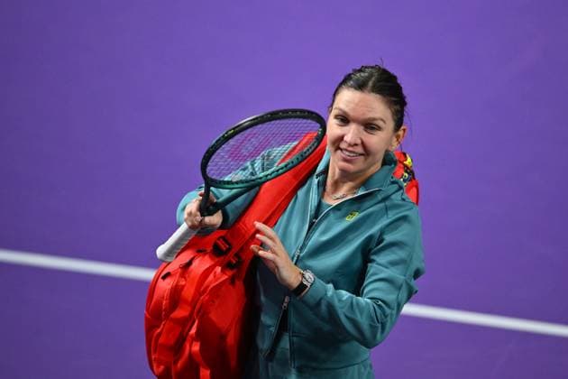 Simona Halep - Lucia Bronzetti, Transylvania Open 2025 Simona Halep of Romania competes against Lucia Bronzetti of Italy during the WTA, Tennis Damen Tour Transylvania Open singles match in Cluj Napoca, Romania, on February 4, 2025. Cluj-Napoca Romania  Copyright: xAlexxNicodimx originalFilename:nicodim-clujnapo250204_npJO3.jpg