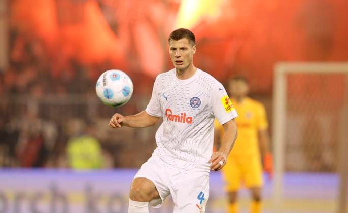 Foto : Patrick ERRAS (Kiel) Fussball 1. Bundesliga , am Fr. 29.11.2024 FC St. Pauli - Holstein Kiel *** Photo Patrick ERRAS Kiel Soccer 1 Bundesliga , on Fri 29 11 2024 FC St Pauli Holstein Kiel