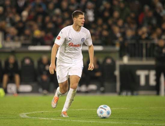 Foto : Patrick ERRAS (Kiel) Fussball 1. Bundesliga , am Fr. 29.11.2024 FC St. Pauli - Holstein Kiel 3 - 1 *** Photo Patrick ERRAS Kiel Soccer 1 Bundesliga , on Fri 29 11 2024 FC St Pauli Holstein Kiel 3 1