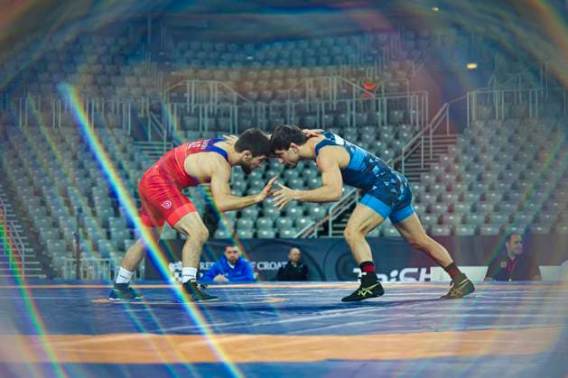 Bilder des Jahres 2025, Sport 02 Februar Sport Themen der Woche KW06 Sport Bilder des Tages Wrestling Zagreb Open 2025 57kg FS - Islam Bazarganov (AZE) df. Azamat Arturovic Tuskaev (SRB) *** Wrestling Zagreb Open 2025 57kg FS Islam Bazarganov AZE df Azamat Arturovic Tuskaev SRB Copyright: xUnitedxWorldxWrestlingx xKadirxCx