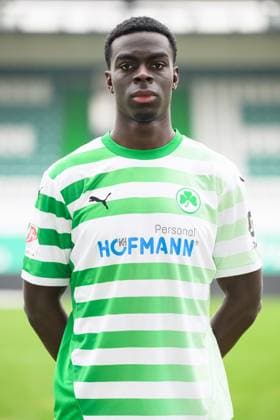 26.01.2024 - SpVgg Greuther Fürth ( Kleeblatt Spielvereinigung ) - 2. Fussball Bundesliga - Saison 2023 2024 - Fototermin Porträttermin Vorstellung Präsentation Pressetermin - - Einzelbild Einzelfoto Portrait Porträt Kopfbild - Joshua Quarshie (15, SpVgg Greuther Fürth )