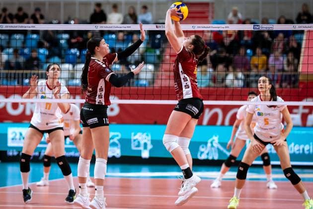 CEV Challenge Cup Halbfinale SC Potsdam - Roma Volley; 05.02.2025 CEV Challenge Cup SC Potsdam - Roma Volley; 4 SCP Jenna Ewert Copyright: xBEAUTIFULxSPORTS NicolxMarschallx