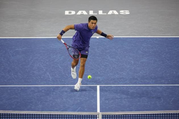 FRISCO, TX - FEBRUARY 05: Brandon Nakashima (USA) hits a backhand volley during the first round of the Dallas Open on February 5, 2025, at Ford Center at The Star in Frisco, TX. (Photo by George Walker Icon Sportswire) TENNIS: FEB 05 Dallas Open EDITORIAL USE ONLY Icon25020503