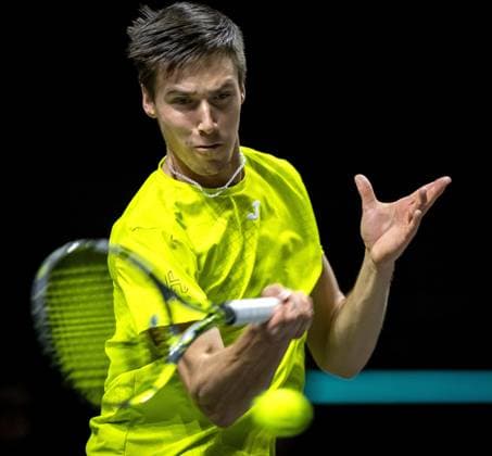 ROTTERDAM - Fabian Marozsan (HUN) in action against Andrey Rublev (RUS) on the fourth day of the ABN AMRO Open tennis tournament in Ahoy. ANP SANDER KING ABN AMRO Open - Day Four 2025 xVIxANPxSportx xxANPxIVx 519260027 originalFilename: 519260027.jpg