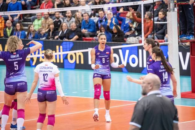 Sabrina De Jesus Machado (KS DevelopRes Rzeszow, 08) - Jubel, Jubelschrei, Motivationsschrei GER, Allianz MTV Stuttgart vs. KS DevelopRes Rzeszow, Volleyball, CEV Volleyball Champions League, Volleyball CL, VCL, Finalrunde, Achtelfinale, Spielzeit 2024 2025, 06.02.2025 GER, Allianz MTV Stuttgart vs. KS DevelopRes Rzeszow, Volleyball, CEV Volleyball Champions League, Volleyball CL, VCL, Finalrunde, Achtelfinale, Spielzeit 2024 2025, 06.02.2025 Stuttgart Copyright: xSandyxDinkelackerx EP_SDR