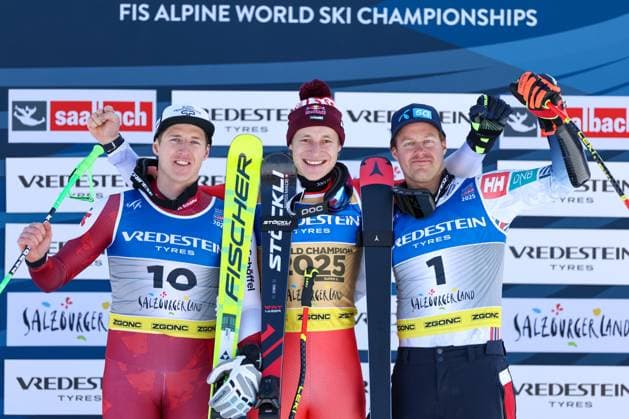 Bilder des Jahres 2025, Sport 02 Februar Sport Themen der Woche KW06 ALPINE SKIING - FIS Ski WC Saalbach 2025 SAALBACH,AUSTRIA,07.FEB.25 - ALPINE SKIING - FIS Alpine World Ski Championships Saalbach 2025, Super G, men. Image shows the rejoicing of the rejoicing of Raphael Haaser (AUT), Marco Odermatt (SUI) and Adrian Smiseth Sejersted (NOR).  GEPAxpictures xDavidxGeieregger