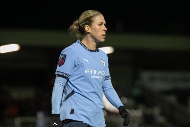 Arsenal Women and Manchester City Women, Subway Women™s League Cup, LONDON, ENGLAND - FEBRUARY 6: Rebecca Knaak of Manchester City Women during the Subway Women™s League Cup match between Arsenal Women and Manchester City Women at Meadow Park on February 6, 2025 in London, England London United Kingdom Copyright: xNinaxFarooqix