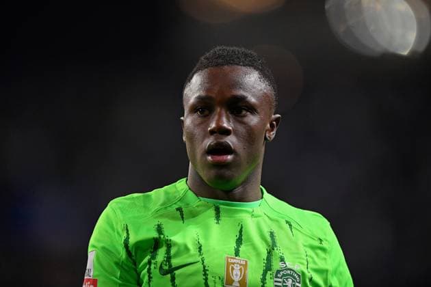7th February 2025: Dragao Stadium, Porto, Portugal: Primeira Liga Football, FC Porto versus Sporting: Geovany Quenda of Sporting looks on, during the match between Fc Porto and Sporting for the Primeira Liga 2024 2025  ActionPlus12747948 DanielxCastro