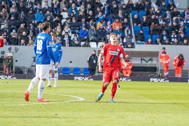 08.02.2025, xhfmx, Fussball 2.Bundesliga, SV Darmstadt 98 - SV Elversberg v.l. Robin Fellhauer (SV 07 Elversberg) bejubelt sein Tor zum 0:1 für Elversberg. (DFL DFB REGULATIONS PROHIBIT ANY USE OF PHOTOGRAPHS as IMAGE SEQUENCES and or QUASI-VIDEO) Darmstadt
