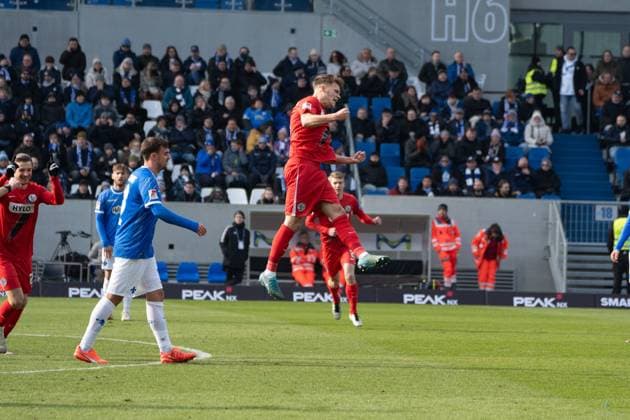 08.02.2025, xhfmx, Fussball 2.Bundesliga, SV Darmstadt 98 - SV Elversberg v.l. Robin Fellhauer (SV 07 Elversberg) bejubelt sein Tor zum 0:1 für Elversberg. (DFL DFB REGULATIONS PROHIBIT ANY USE OF PHOTOGRAPHS as IMAGE SEQUENCES and or QUASI-VIDEO) Darmstadt