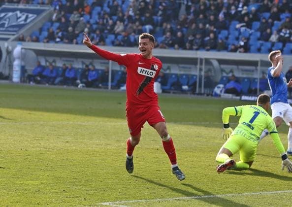 08.02.2025, xpfrx, Fussball 2.Bundesliga, SV Darmstadt 98 - SV Elversberg Fisnik Asllani (Elversberg) bejubelt das 0:3 (DFL DFB REGULATIONS PROHIBIT ANY USE OF PHOTOGRAPHS as IMAGE SEQUENCES and or QUASI-VIDEO) Darmstadt