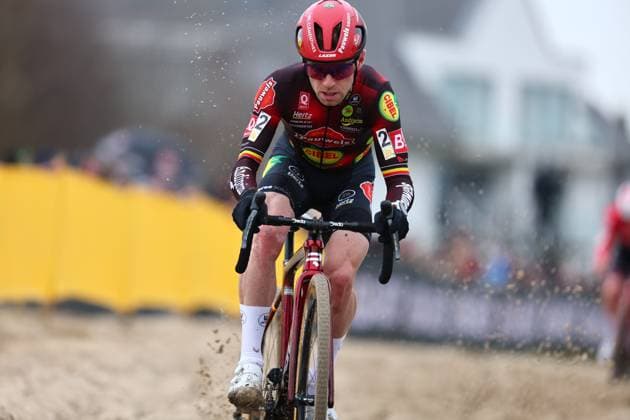 Belgian Eli Iserbyt pictured in action during the men elite race of the Noordzeecross cyclocross cycling event in Middelkerke, the eighth and last race of the Superprestige competition on Saturday 08 February 2025. DAVIDxPINTENS  x111986652x