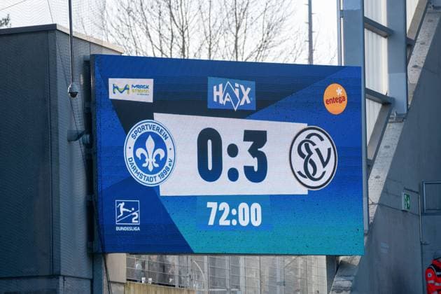 08.02.2025, xhfmx, Fussball 2.Bundesliga, SV Darmstadt 98 - SV Elversberg Endstand zwischen Darmstadt und Elversberg. (DFL DFB REGULATIONS PROHIBIT ANY USE OF PHOTOGRAPHS as IMAGE SEQUENCES and or QUASI-VIDEO) Darmstadt