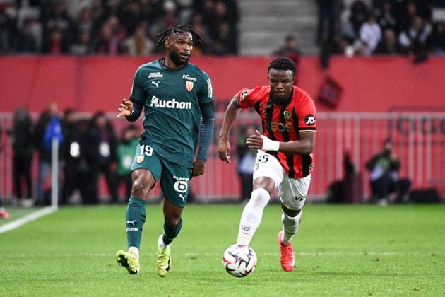 OGC Nice v RC Lens - Ligue 1 McDonald s 2024 2025 19 Goduine KOYALIPOU (rcl) - 55 Youssouf NDAYISHIMIYE (ogcn) during the Ligue 1 McDonald s match between Nice and Lens at Allianz Riviera on February 8, 2025 in Nice, France. Nice France  Copyright: xFEPx 776279669