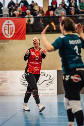 Volleyball Frauen Saison 2024 2025 2. Volleyball Bundesliga Frauen Pro ETV Hamburg vs. VCO Dresden 08.02.2025 Luise Klein ( 9, ETV Hamburg) jubelt Hamburg Lokstedter Steindamm 52 Hamburg Deutschland