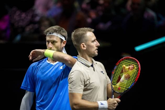 ROTTERDAM - Simone Bolelli (ITA) and Andrea Vavassori (ITA) in action against Sander Gille (BEL) and Jan Zielinski (POL) during the final doubles match on the seventh day of the ABN AMRO Open tennis tournament in Ahoy. ANP SANDER KING ABN AMRO Open - Day Seven 2025 xVIxANPxSportx xxANPxIVx 519515854 originalFilename: 519515854.jpg