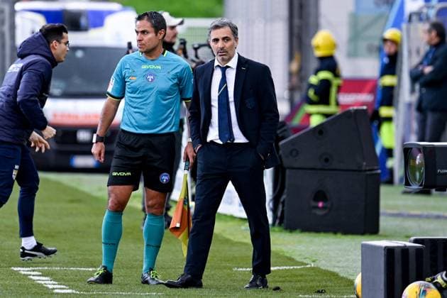 Parma s coach Fabio Pecchia during the Serie A soccer match between Cagliari Calcio and Parma at the Unipol Domus in Cagliari, Sardinia - Sunday, 9 February 2025. - Soccer  Copyright: xGianlucaxZuddas LaPresse & xa9;&x
