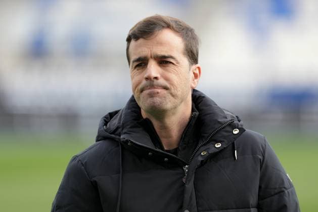 Fußball, AJ Auxerre - FC Toulouse AJ Auxerre v Toulouse FC - Ligue 1 McDonald s 2024 2025 Carles MARTINEZ NOVELL (Entraineur Toulouse TFC) during the Ligue 1 McDonald s match between Auxerre and Toulouse at Stade Abbe Deschamps on February 9, 2025 in Auxerre, France. Auxerre France  Copyright: xFEPx 776279859