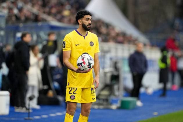 Fußball, AJ Auxerre - FC Toulouse AJ Auxerre v Toulouse FC - Ligue 1 McDonald s 2024 2025 22 Rafik MESSALI (tfc) during the Ligue 1 McDonald s match between Auxerre and Toulouse at Stade Abbe Deschamps on February 9, 2025 in Auxerre, France. Auxerre France  Copyright: xFEPx 776279859
