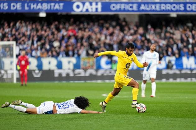 Fußball, AJ Auxerre - FC Toulouse AJ Auxerre v Toulouse FC - Ligue 1 McDonald s 2024 2025 23 Cristian CASSERES JR (tfc) during the Ligue 1 McDonald s match between Auxerre and Toulouse at Stade Abbe Deschamps on February 9, 2025 in Auxerre, France. Auxerre France  Copyright: xFEPx 776279859