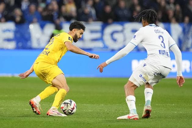 Fußball, AJ Auxerre - FC Toulouse AJ Auxerre v Toulouse FC - Ligue 1 McDonald s 2024 2025 22 Rafik MESSALI (tfc) during the Ligue 1 McDonald s match between Auxerre and Toulouse at Stade Abbe Deschamps on February 9, 2025 in Auxerre, France. Auxerre France  Copyright: xFEPx 776279859
